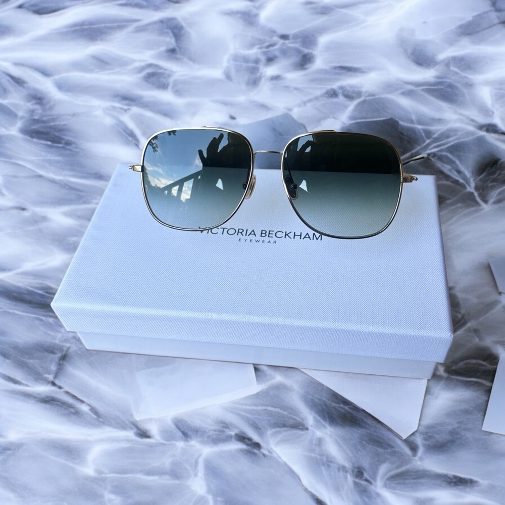 Victoria Beckham VB215S Pilot Sunglasses